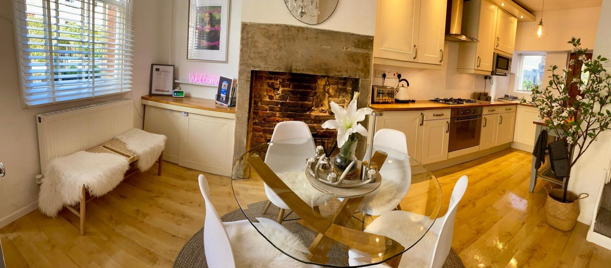 The Tenth House, Grade II Listed Georgian Town House, Wirksworth, Derbyshire, Peak District Cottage, Sleeps 4 Eksteriør bilde