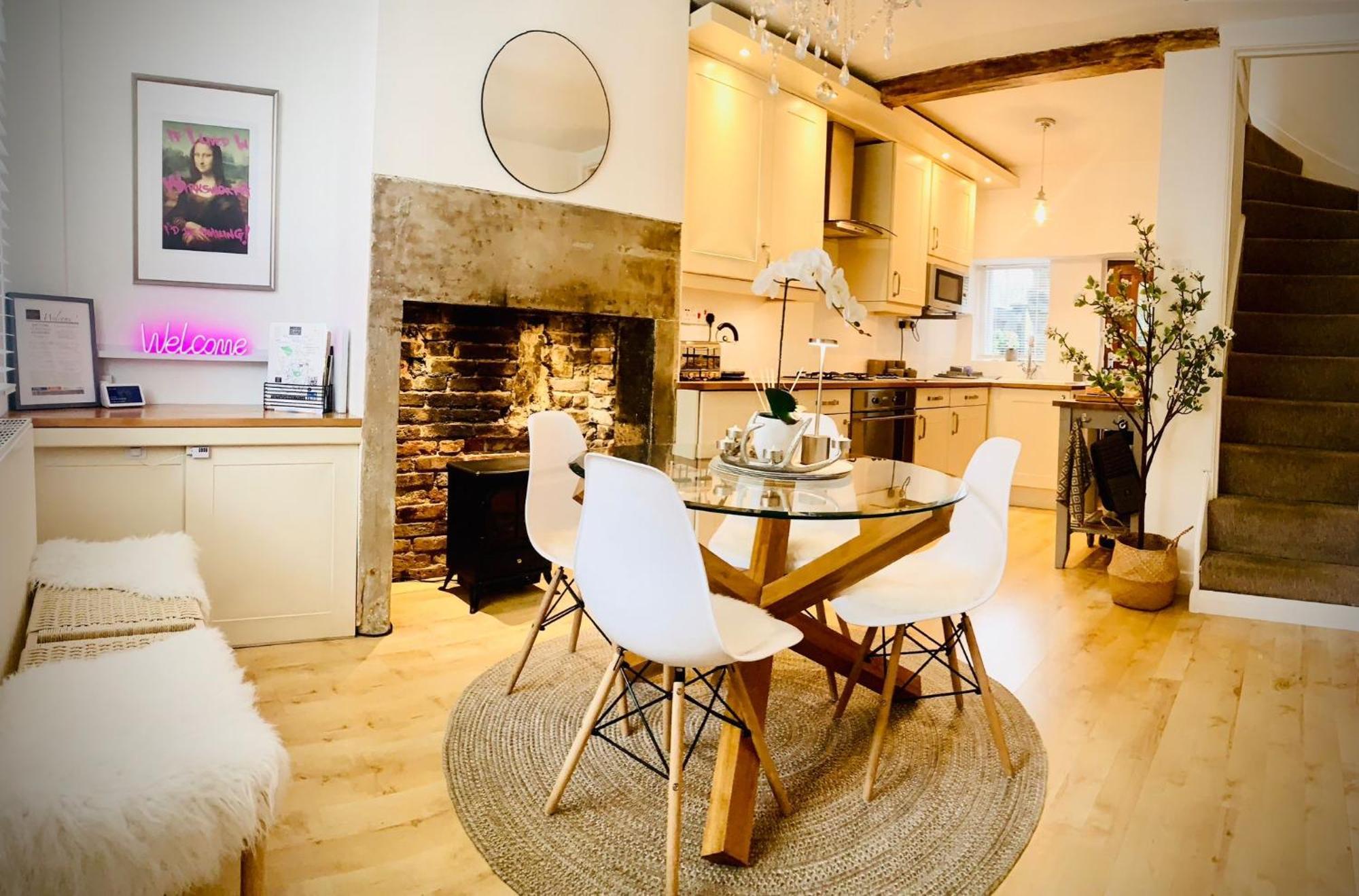 The Tenth House, Grade II Listed Georgian Town House, Wirksworth, Derbyshire, Peak District Cottage, Sleeps 4 Eksteriør bilde